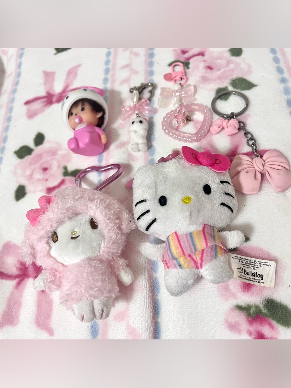 Hello Kitty My Sweet Piano bow Keychains Lot